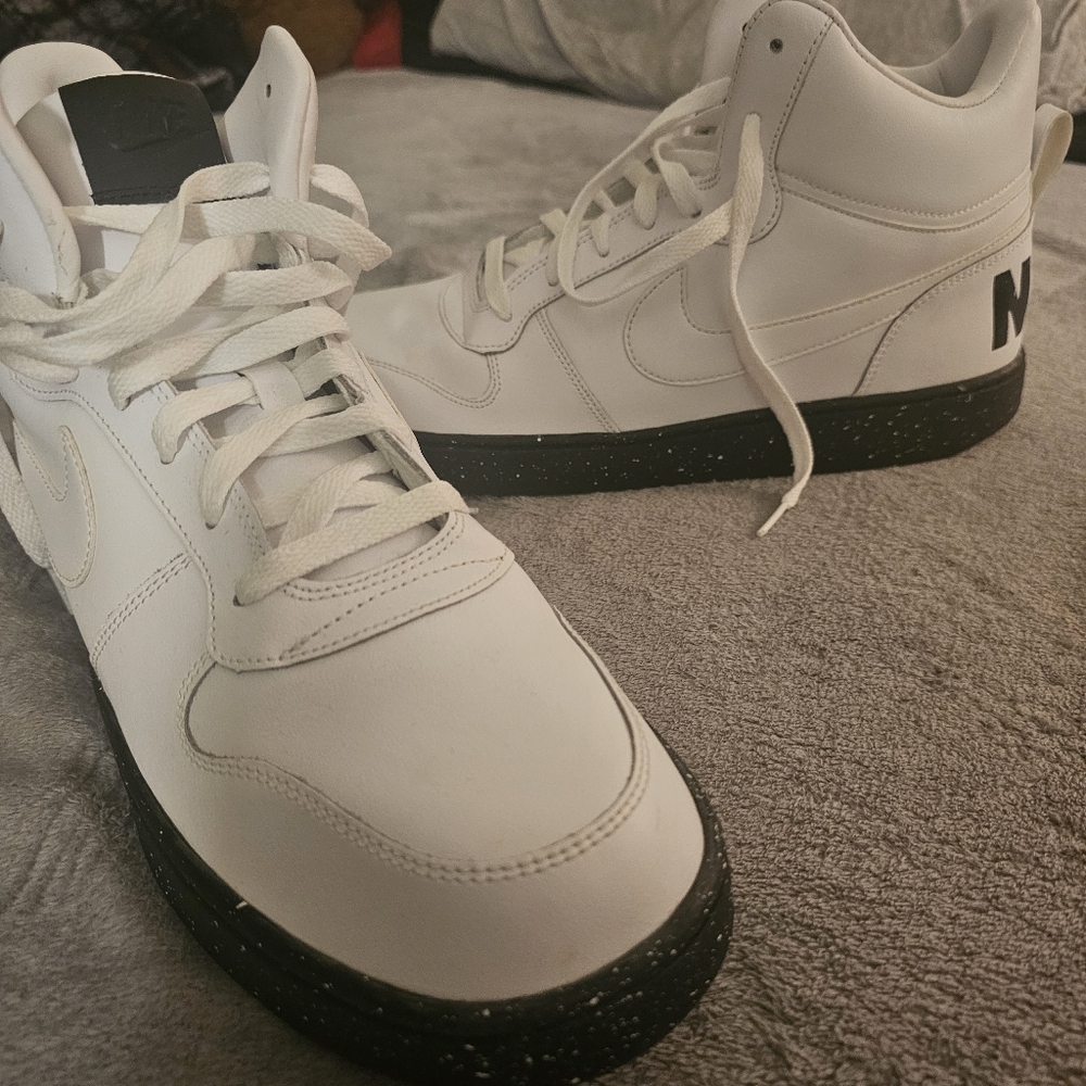 Nike-Court-Borough-mid-Black w/white speckled sole-Released 2015- Very Rare